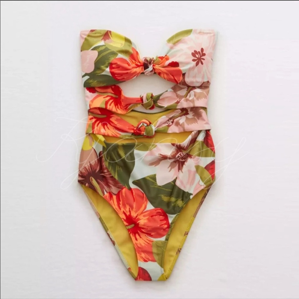 5 ⭐️ Bohemian Floral Tropical Swimsuit